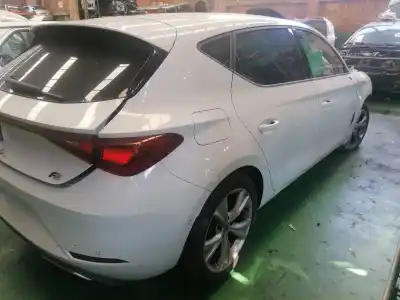 Vehicul casat seat leon (kl1) fr al anului 2020 alimentat dttc