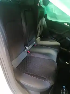 Vehicul casat seat leon (kl1) fr al anului 2020 alimentat dttc