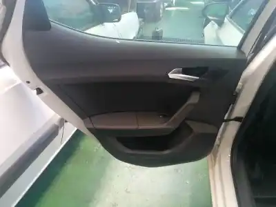 Vehicul casat seat leon (kl1) fr al anului 2020 alimentat dttc