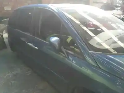 Vehicul casat citroen c8 2.2 hdi 16v premier ii al anului 2002 alimentat 4hw