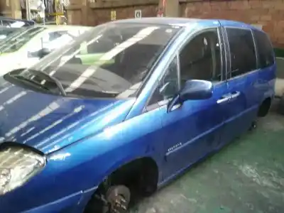 Vehicul casat citroen c8 2.2 hdi 16v premier ii al anului 2002 alimentat 4hw