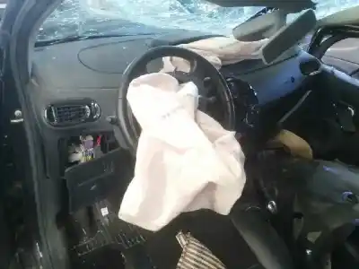 Veículo de Sucata renault grand modus evolution do ano 2011 alimentado k9k750