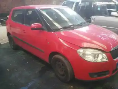 Veicolo di demolizione skoda fabia (5j2 ) young dell'anno 2009 alimentato chfa