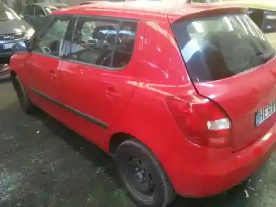 Veicolo di demolizione skoda fabia (5j2 ) young dell'anno 2009 alimentato chfa