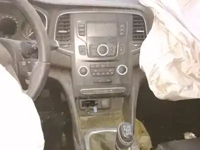 Veículo de Sucata renault megane iv berlina 5p intens do ano 2016 alimentado h5f404