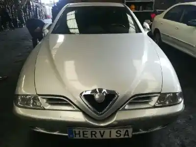 Véhicule à la ferraille ALFA ROMEO 166 (936_) 2.0 T.SPARK (936A3A__) de l'année 2000 alimenté AR34103