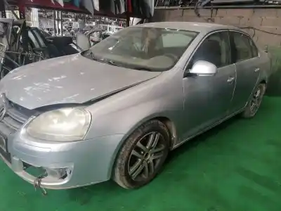 Vehicul casat volkswagen jetta iii (1k2) 2.0 tdi al anului 2008 alimentat 