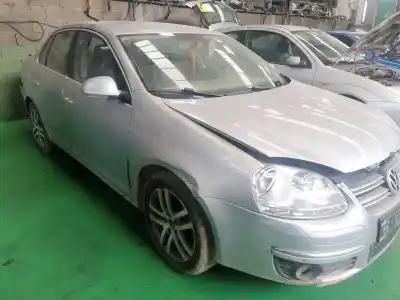 Vehicul casat volkswagen jetta iii (1k2) 2.0 tdi al anului 2008 alimentat 