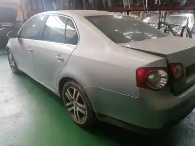 Vehicul casat volkswagen jetta iii (1k2) 2.0 tdi al anului 2008 alimentat 