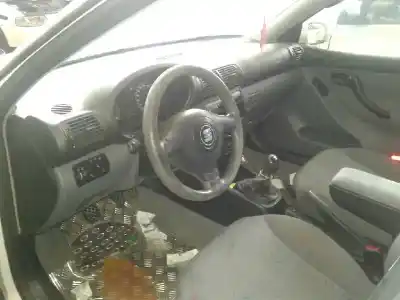 Здавання транспортного засобу seat toledo (1m2) 1.6 року 1999 потужний akl