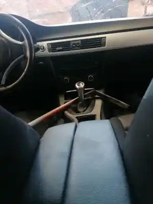 Veículo de Sucata bmw serie 3 touring (e91) 320d do ano 2007 alimentado n47d20a