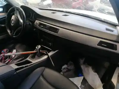 Veículo de Sucata bmw serie 3 touring (e91) 320d do ano 2007 alimentado n47d20a