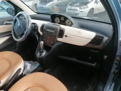Здавання транспортного засобу lancia ypsilon (101) 1.4 16v platino року 2006 потужний 843a1000