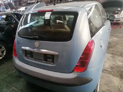 Veicolo di demolizione lancia ypsilon (101) 1.4 16v oro (10.2006->) dell'anno 2006 alimentato 843a1000