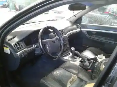 Veículo de Sucata volvo s80 berlina 2.5 d do ano 1998 alimentado d5252t