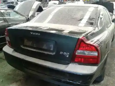 Veículo de Sucata volvo s80 berlina 2.5 d do ano 1998 alimentado d5252t