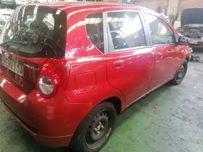 Veículo de Sucata chevrolet aveo ls do ano 2010 alimentado 