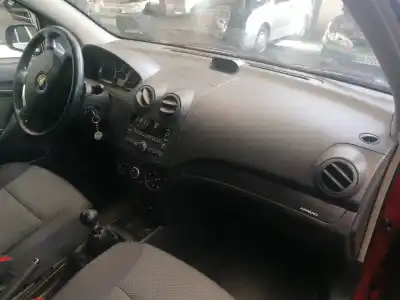 Veículo de Sucata chevrolet aveo ls do ano 2010 alimentado 