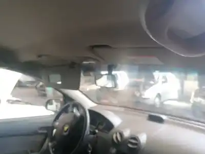 Veículo de Sucata chevrolet aveo ls do ano 2010 alimentado 