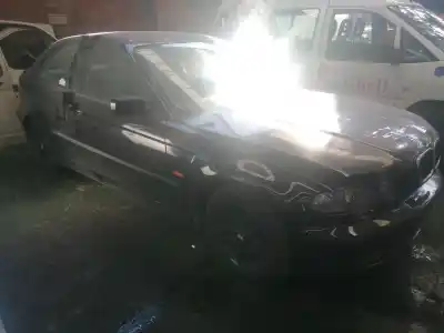 Veículo de Sucata bmw serie 3 compact (e46) 316ti do ano 2002 alimentado n42b18a