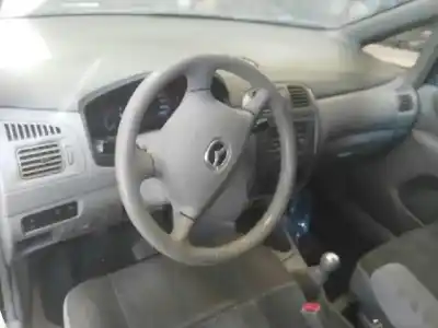 Veículo de Sucata mazda premacy (cp) 2.0 turbodiesel do ano 1999 alimentado rf