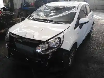 Veículo de Sucata kia rio concept do ano 2016 alimentado g4la