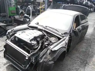 Sloopvoertuig BMW SERIE 5 BERLINA (E60) 525d van het jaar 2004 aangedreven 