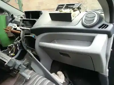 Veículo de Sucata nissan pixo (uao) acenta do ano 2011 alimentado k10b