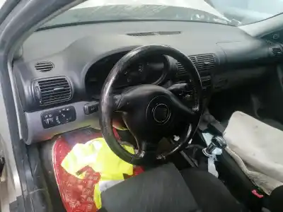 Veículo de Sucata seat leon (1m1) stella do ano 2003 alimentado alh