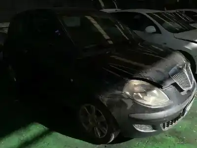 Veicolo di demolizione lancia ypsilon (101) 1.3 16v multijet argento dell'anno 2003 alimentato 188a4000