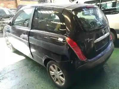 Veicolo di demolizione lancia ypsilon (101) 1.3 16v multijet argento dell'anno 2003 alimentato 188a4000