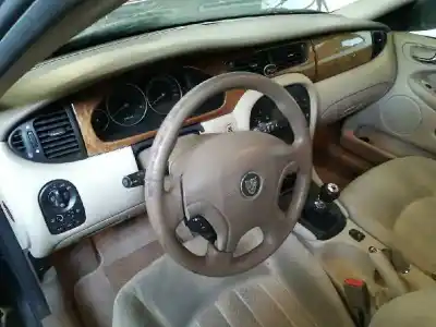 Sloopvoertuig jaguar x-type 2.1 v6 24v cat van het jaar 2002 aangedreven yb