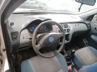 Здавання транспортного засобу honda hr-v (gh) 1.6 cat року 2000 потужний d16w5