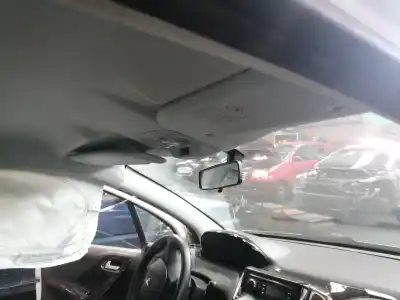 Veículo de Sucata peugeot 208 access do ano 2013 alimentado 8hr