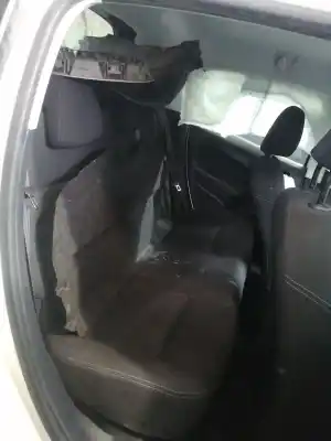 Veículo de Sucata peugeot 208 access do ano 2013 alimentado 8hr