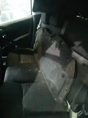 Veículo de Sucata peugeot 208 access do ano 2013 alimentado 8hr