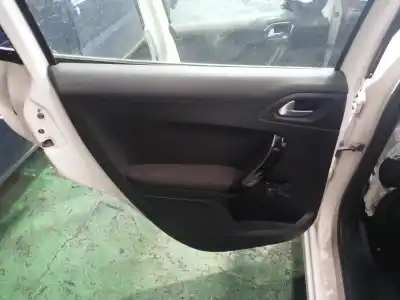 Veículo de Sucata peugeot 208 access do ano 2013 alimentado 8hr