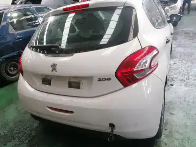 Veículo de Sucata peugeot 208 access do ano 2013 alimentado 8hr