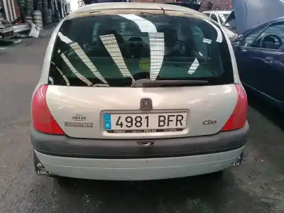 Здавання транспортного засобу renault clio ii fase ii (b/cb0) 1.2 16v року 2001 потужний 