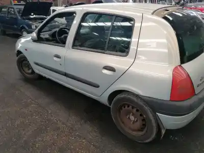 Здавання транспортного засобу renault clio ii fase ii (b/cb0) 1.2 16v року 2001 потужний 