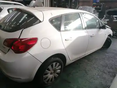 Scrapping Vehicle opel astra j (p10) 1.7 cdti (68) of the year 2013 powered a17dtj