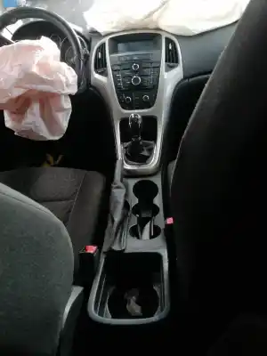 Scrapping Vehicle opel astra j (p10) 1.7 cdti (68) of the year 2013 powered a17dtj