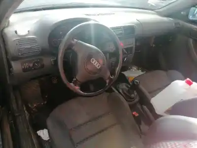 Veicolo di demolizione audi a3 (8l) 1.8 ambiente dell'anno 1997 alimentato agn