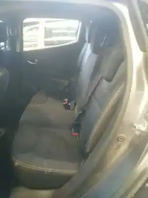 Veicolo di demolizione renault clio iv dynamique dell'anno 2015 alimentato k9k608