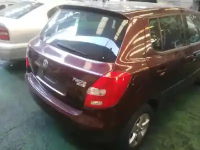 Vehicul casat skoda fabia (5j2 ) 1.4 16v al anului 2009 alimentat bxw