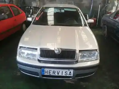 Hurda Aracı SKODA OCTAVIA BERLINA (1U2) Ambiente Yılın 2001 güçlü 