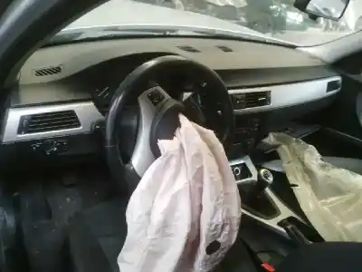 Scrapping Vehicle bmw serie 3 berlina (e90) 320d of the year 2006 powered 204d4