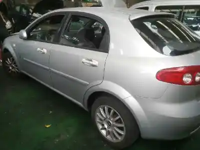 Veículo de Sucata chevrolet lacetti cdx do ano 2005 alimentado f16d3