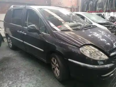 Véhicule à la ferraille citroen c8 2.2 hdi fap de l'année 2009 alimenté 4ht