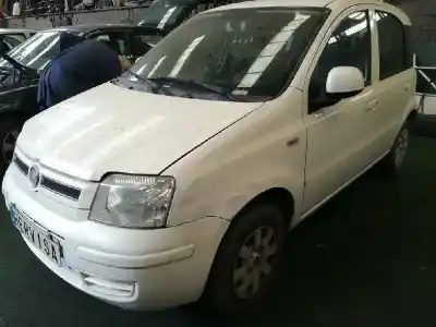 Veículo de Sucata fiat panda (169) 1.3 16v jtd dynamic do ano 2010 alimentado 188a8000